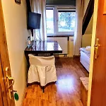 Motel Park Przy Jeziorze - Sauna I Duzy Parking - Pieski Mile Widziane 2*