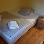 Motel Park Przy Jeziorze - Sauna I Duzy Parking - Pieski Mile Widziane Lowicz Walecki