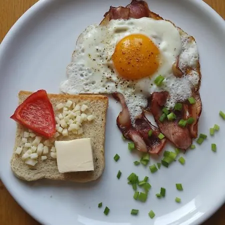 Motel Park Przy Jeziorze - Sauna I Duzy Parking - Pieski Mile Widziane Lowicz Walecki