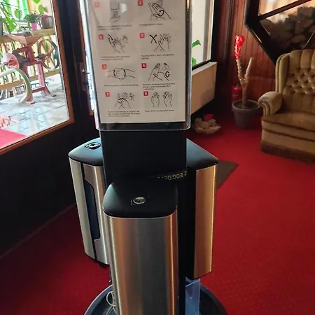 Park Przy Jeziorze - Sauna I Duzy Parking - Pieski Mile Widziane Motel 2*