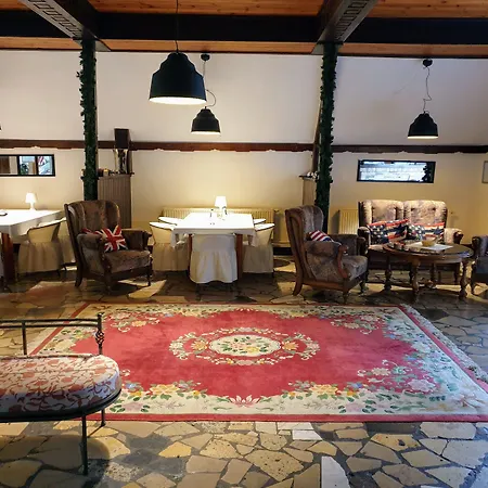 Park Przy Jeziorze - Sauna I Duzy Parking - Pieski Mile Widziane