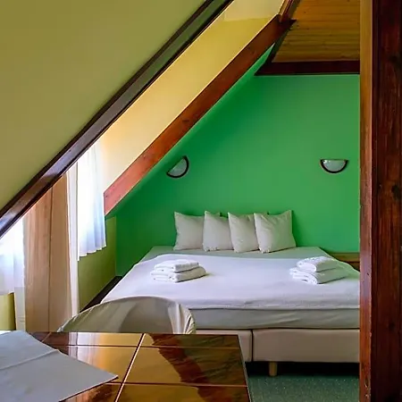 Park Przy Jeziorze - Sauna I Duzy Parking - Pieski Mile Widziane 2* Lowicz Walecki